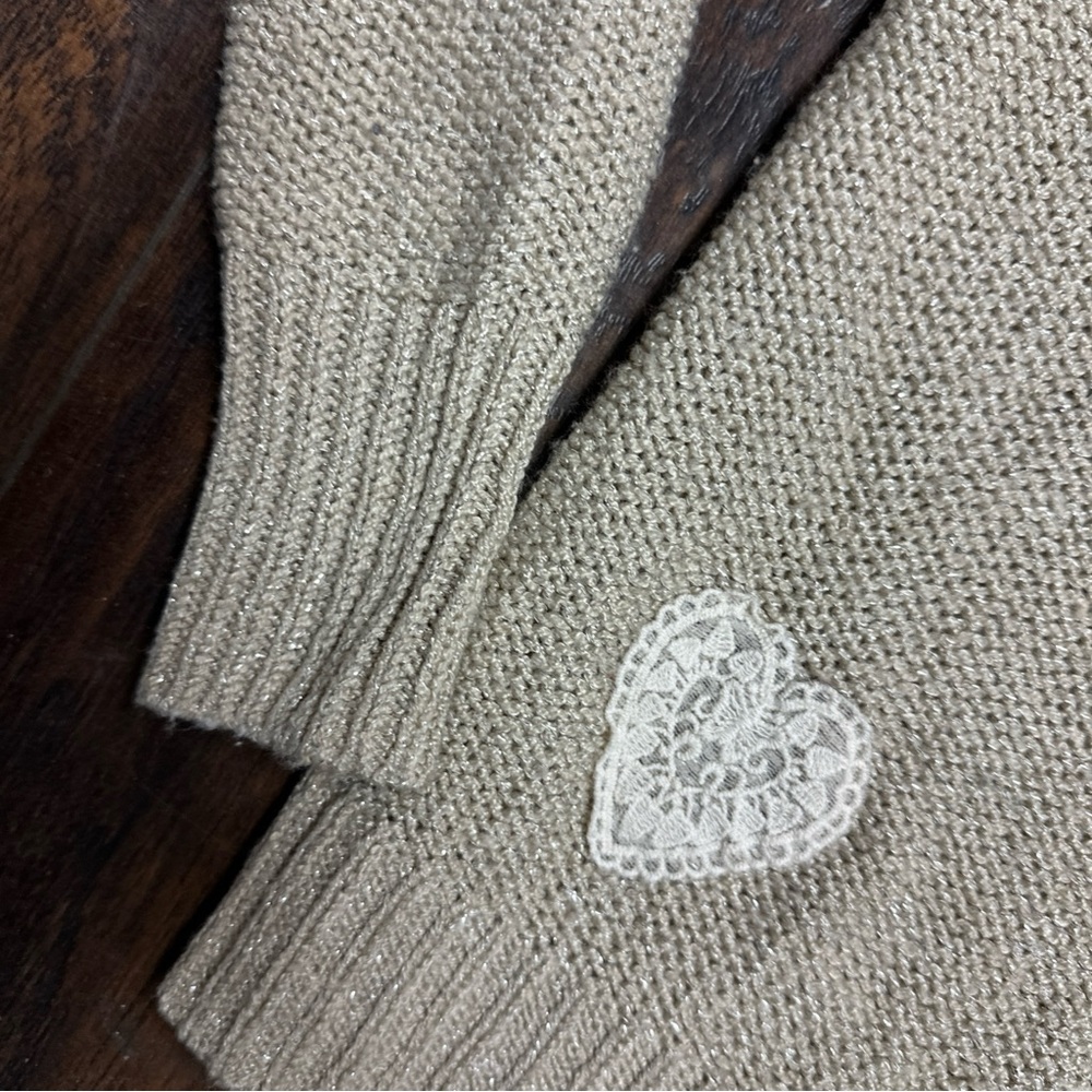 LC Lauren Conrad M Beige Grey Lace Heart Accent Girlhood Tunic Sweater <<<288>>> - Picture 8 of 9